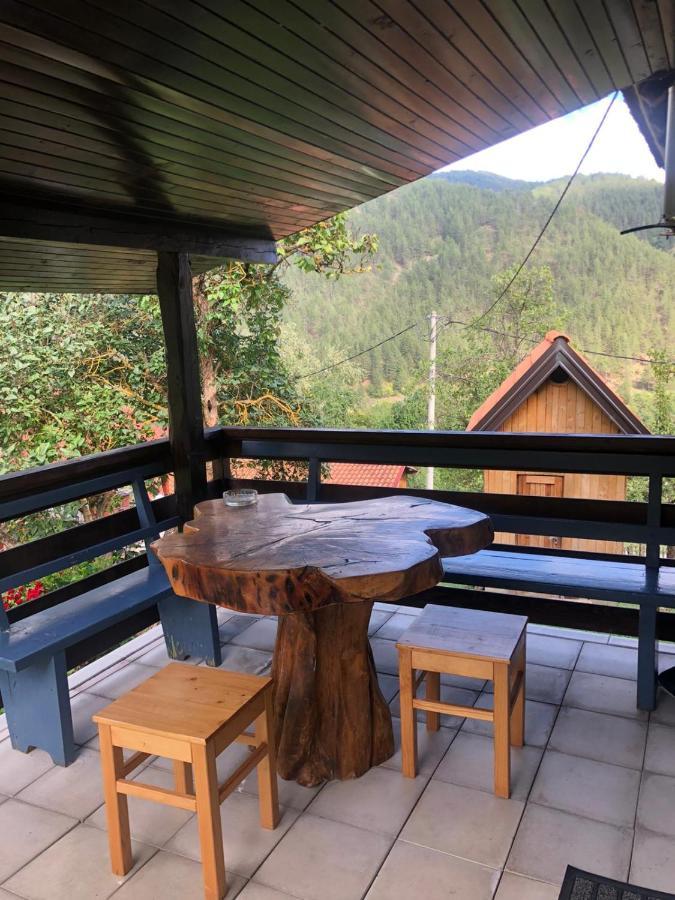Ljubov Kutak Apartment โมกราโกรา ภายนอก รูปภาพ