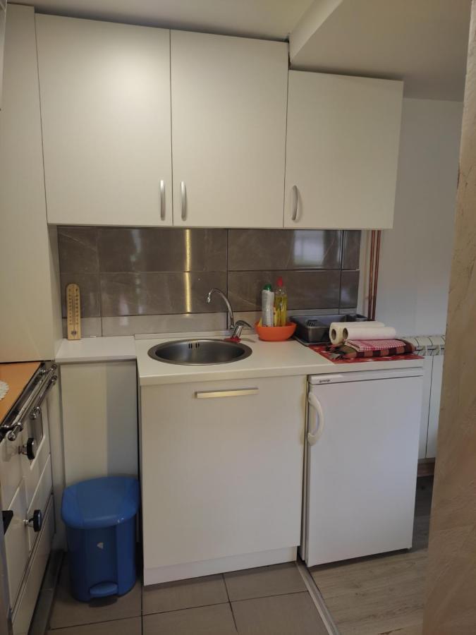 Ljubov Kutak Apartment โมกราโกรา ภายนอก รูปภาพ