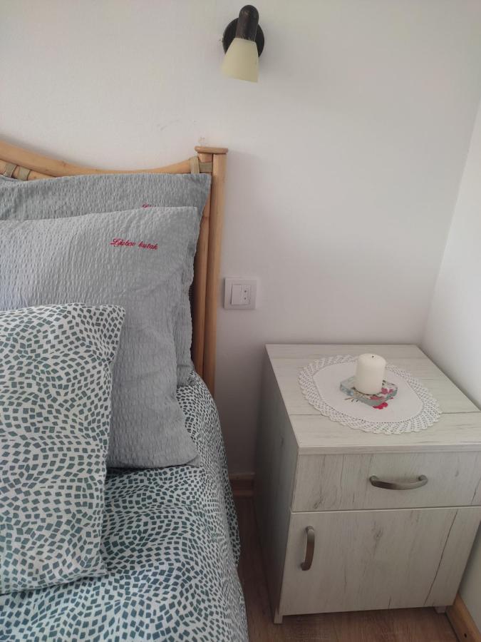 Ljubov Kutak Apartment โมกราโกรา ภายนอก รูปภาพ