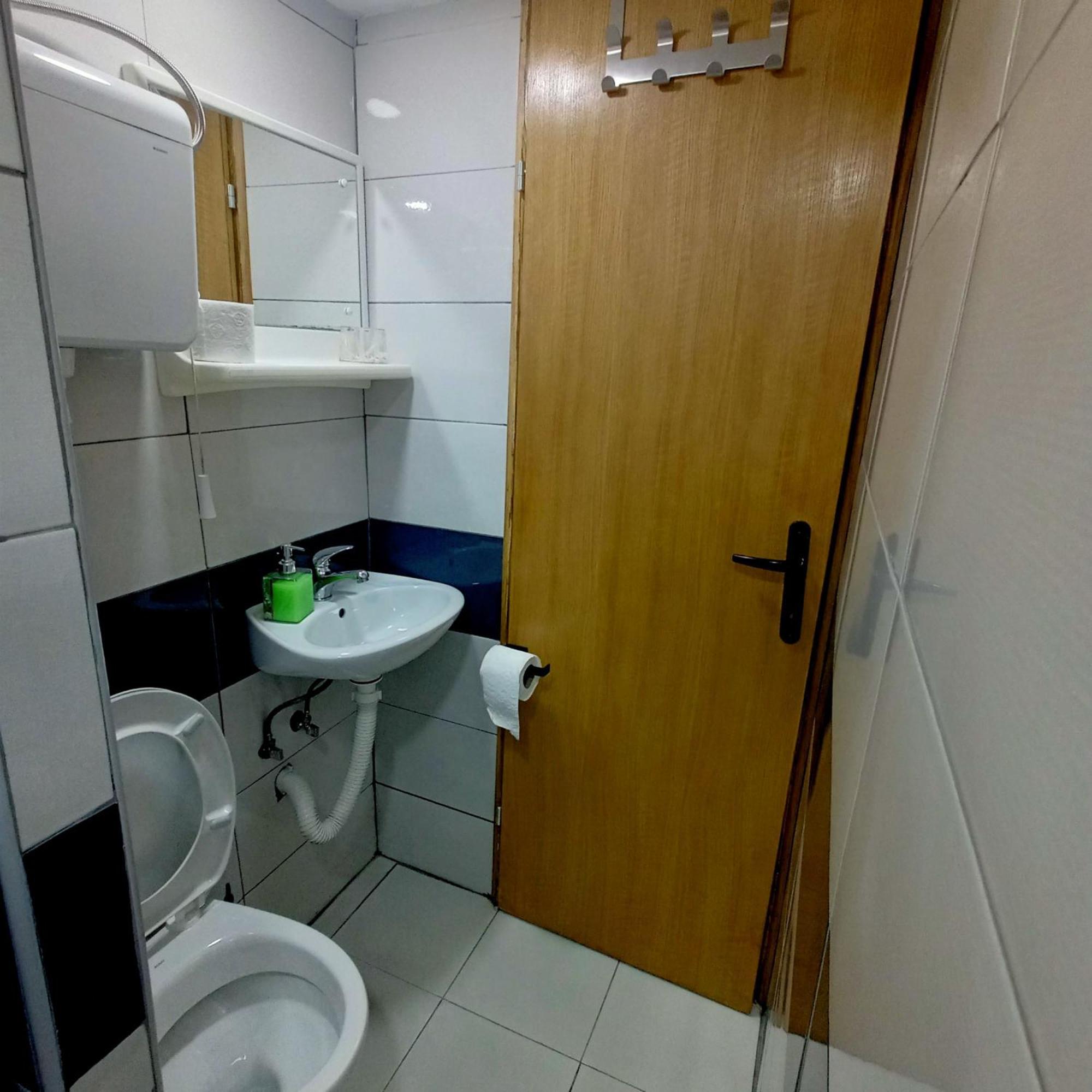 Ljubov Kutak Apartment โมกราโกรา ภายนอก รูปภาพ