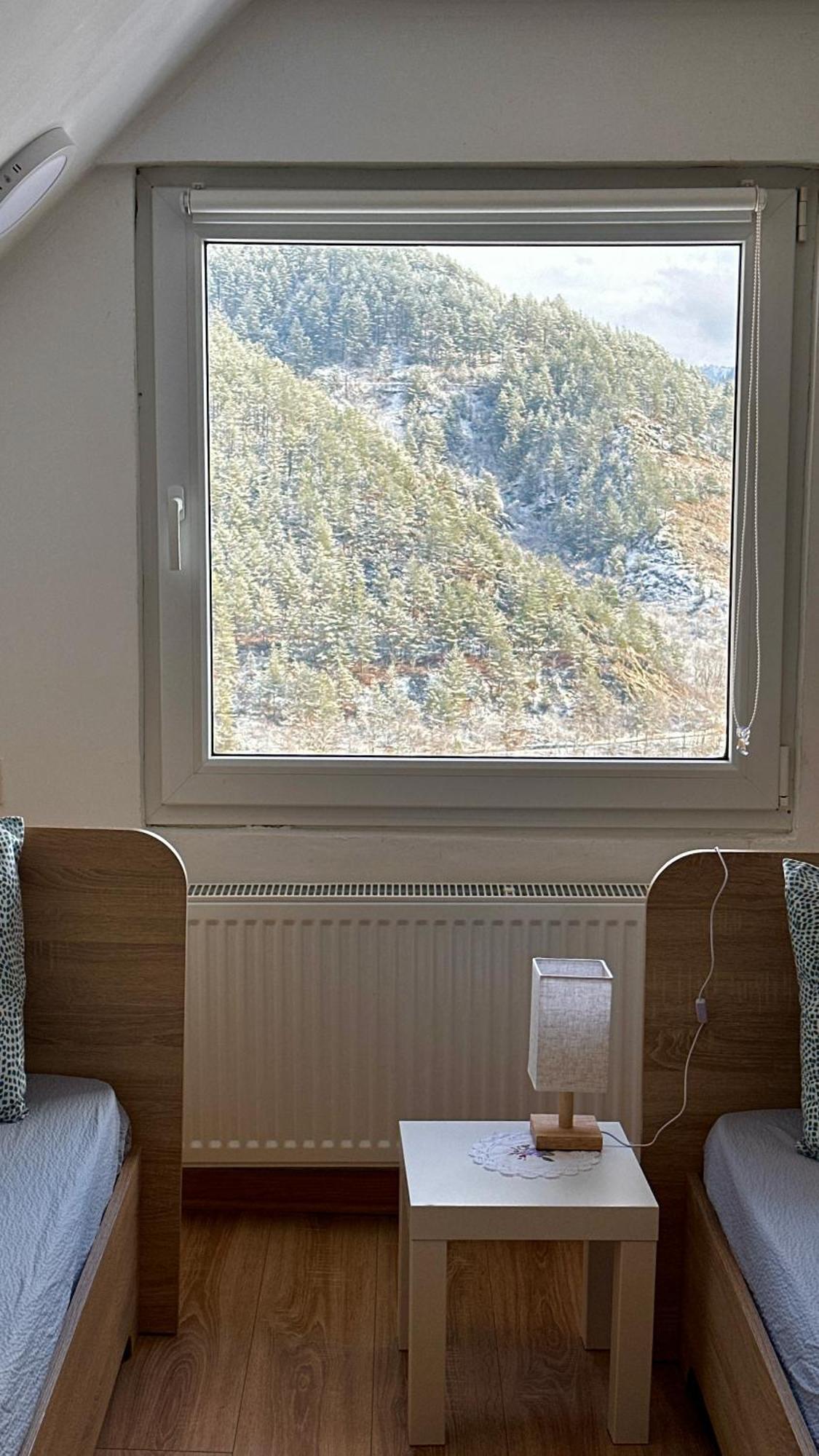 Ljubov Kutak Apartment โมกราโกรา ภายนอก รูปภาพ